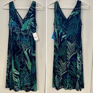 NWT Green Multi Sleeveless Knit Dress